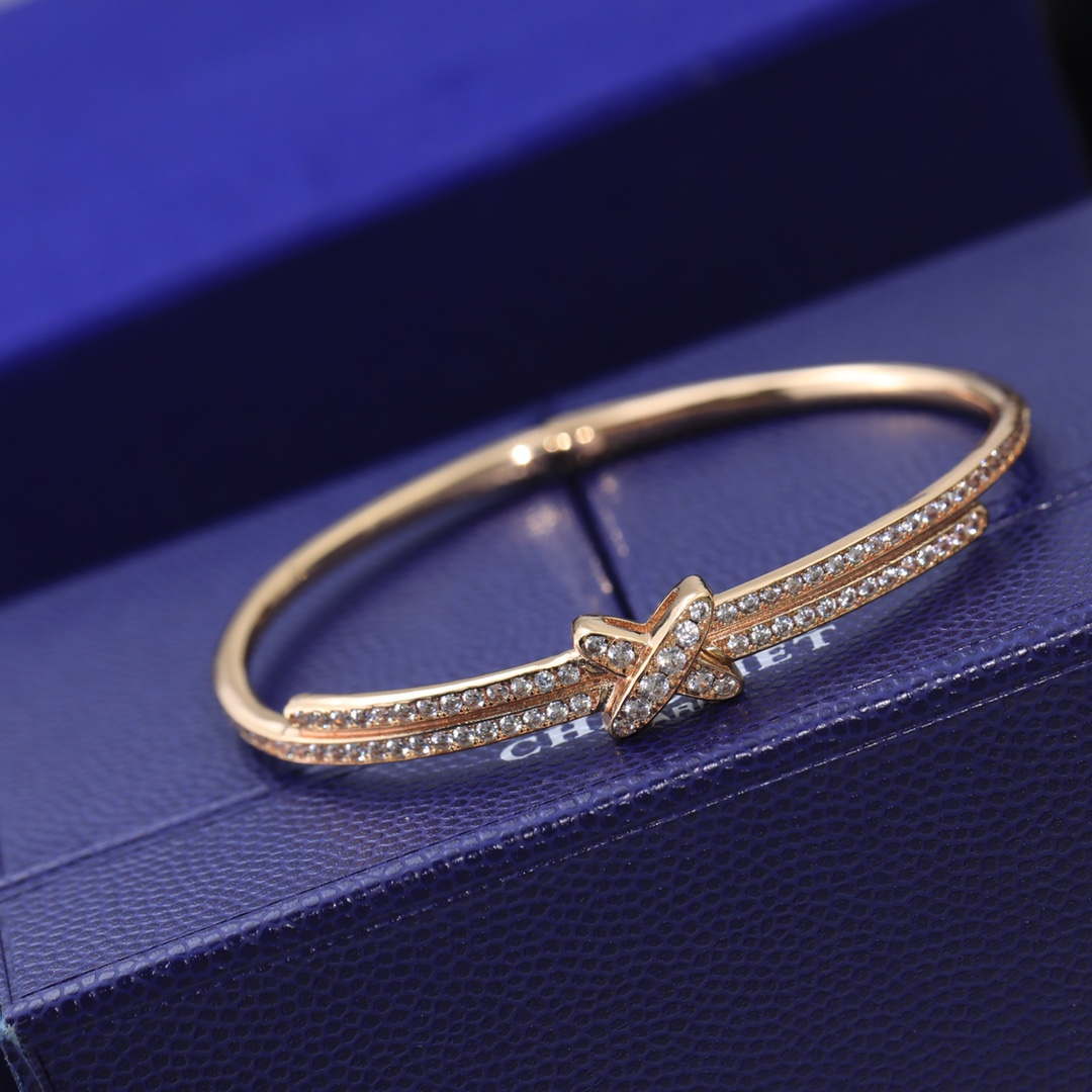 Chaumet 081798 Jeux de Liens Bracelet With Diamonds C083465