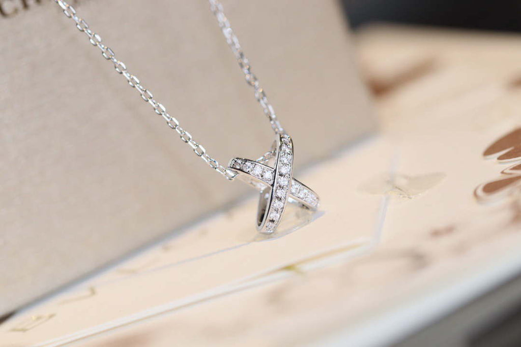 Chaumet 082216 Jeux de Liens Pendant Diamonds