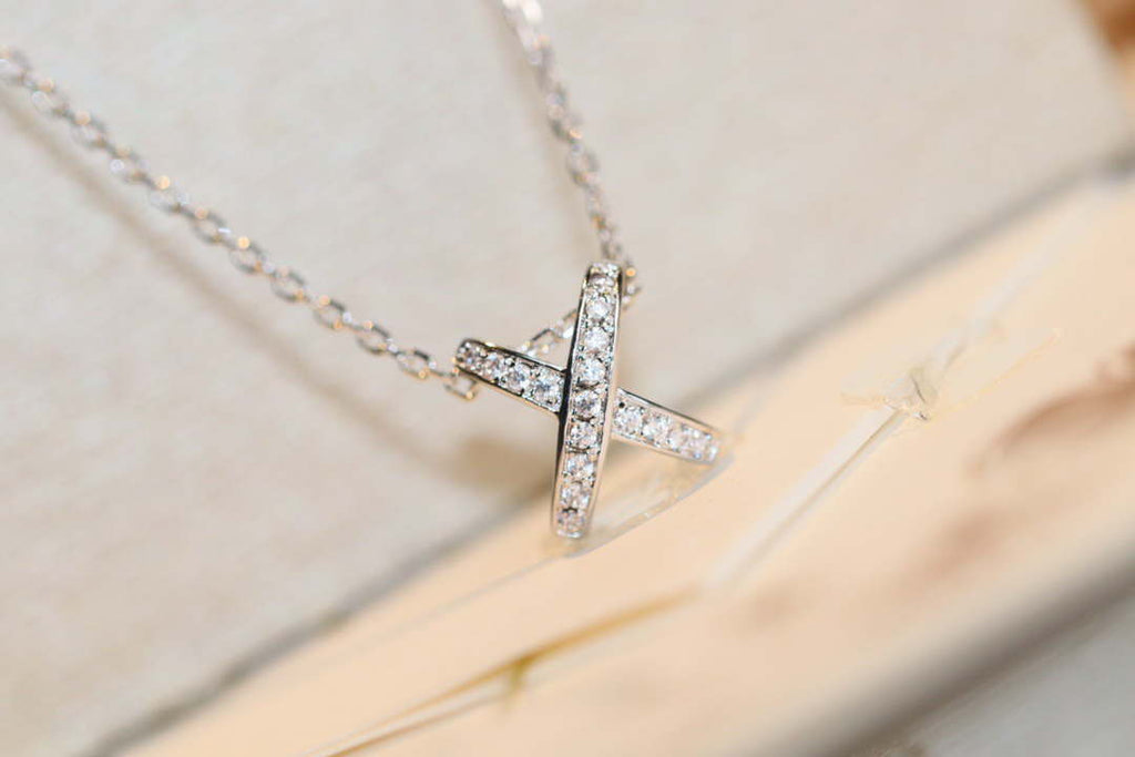 Chaumet 082216 Jeux de Liens Pendant Diamonds