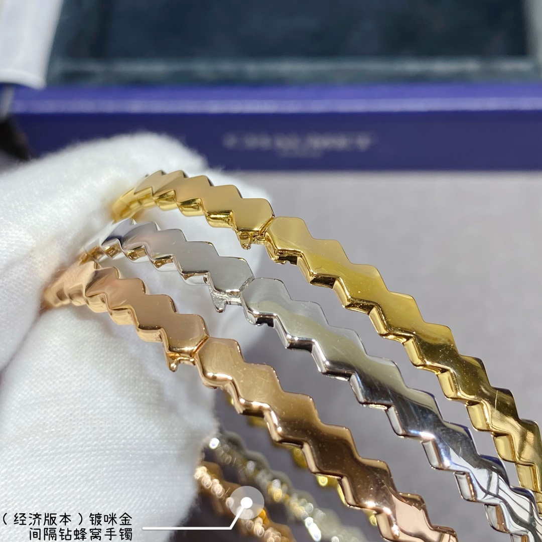 Chaumet 083433 Rose Gold Bee My Love Bracelet With Diamonds C083433 - White Gold - View 8