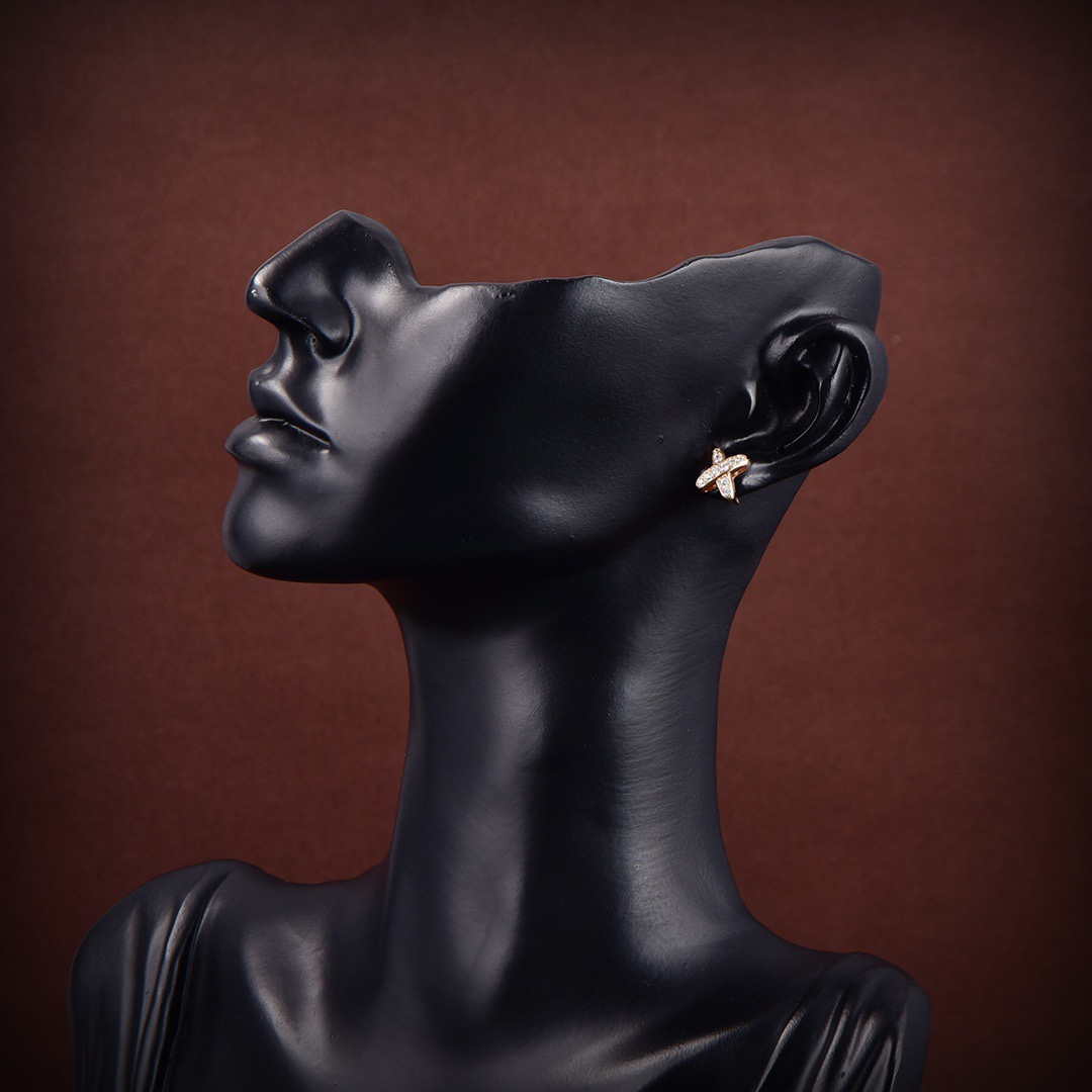 Chaumet 083468 Jeux De Liens Earring Rose Gold Diamonds