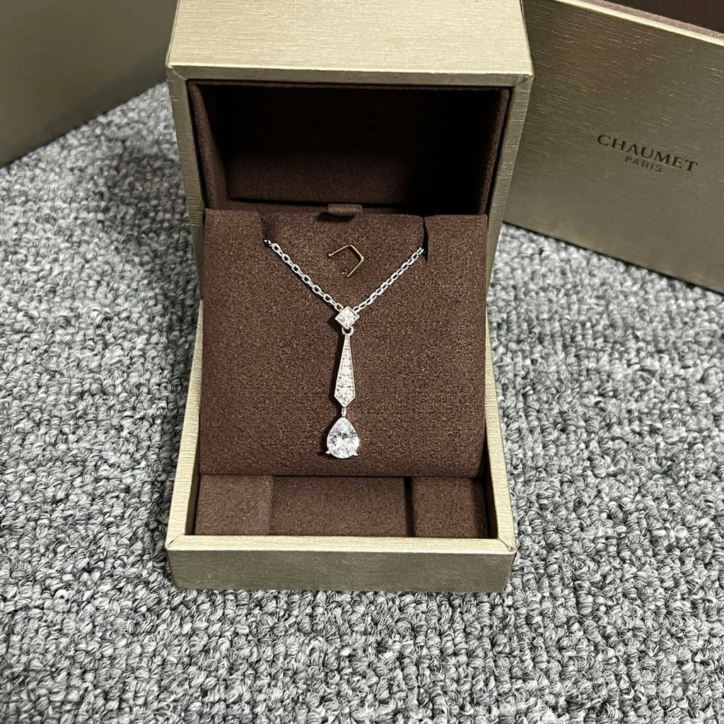Chaumet 083851 Josephine ronde d aigrettes pendant C888912