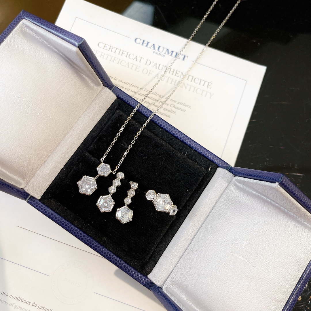Chaumet 084774 BEE MY LOVE EARRINGS White gold diamonds