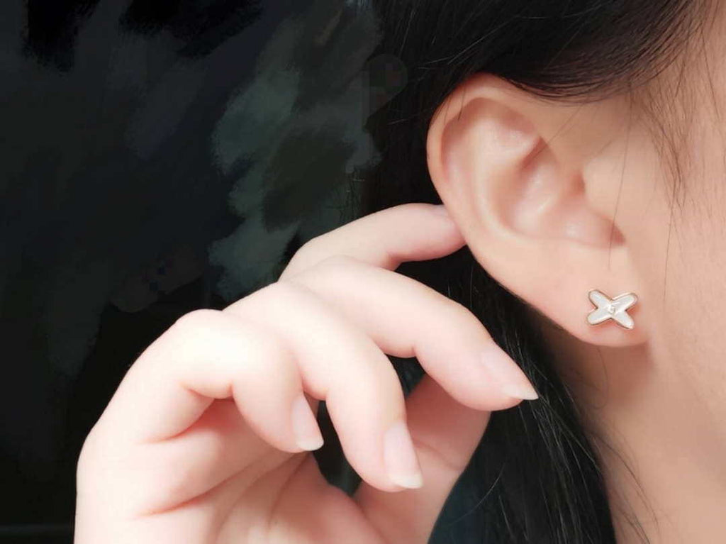 Chaumet 2563CH083469 Rose Gold Earrings With Mother Of Pearl And Diamonds Liens