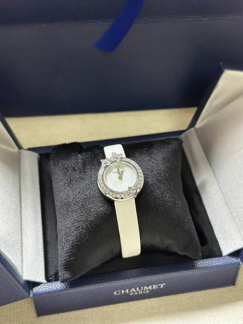 Chaumet Hortensia watch diamonds  mother-of-pearl w85415