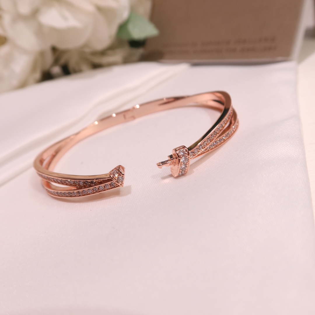Chaumet J1mqbr Josephine eclat floral Bracelet C083468