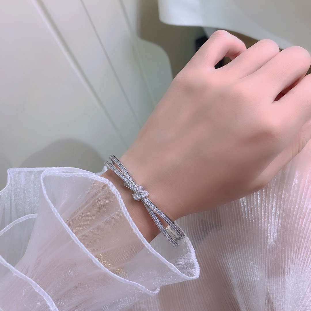Chaumet J1mqbr Josephine eclat floral Bracelet C083468