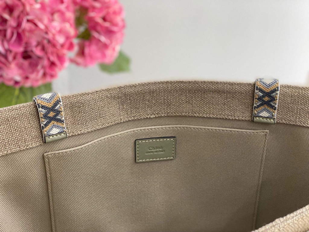Chloe 382E6690U Large Woody Tote Bag Green