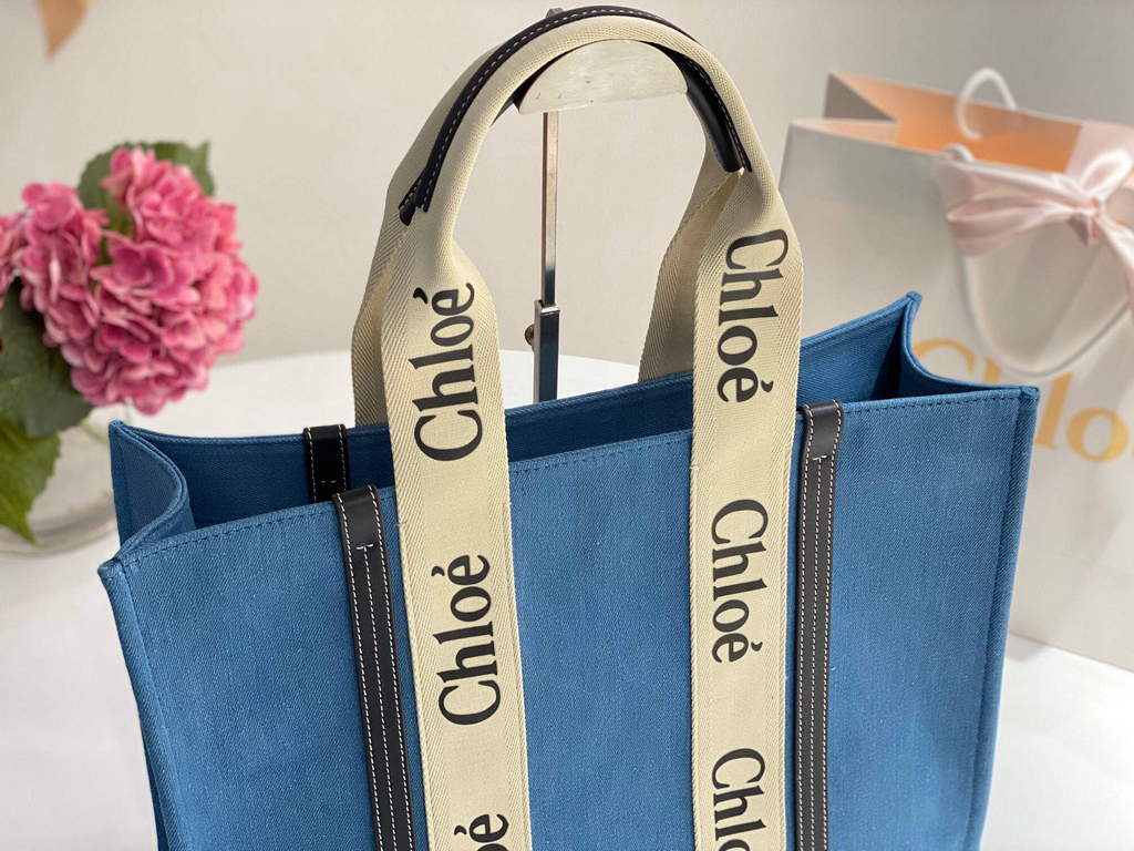 Chloe 382E6690U Large Woody Tote Bag Blue