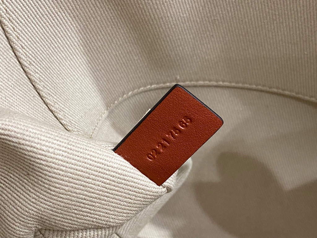 Chloe 383G4227S Medium Woody Tote Bag in Cotton Canvas Orange