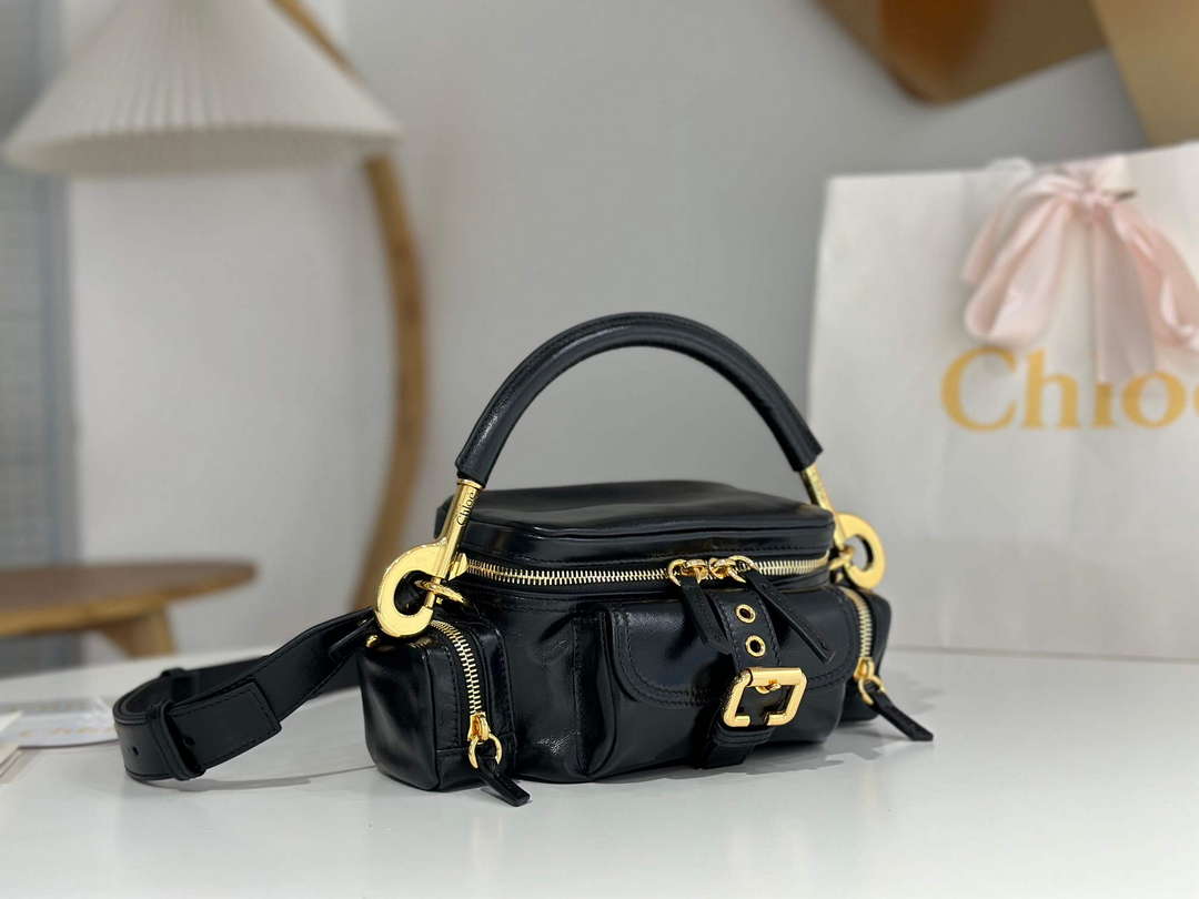Chlo¨¦ CHC24AS534N83001 Small Camera Bag In Shiny Leather Black