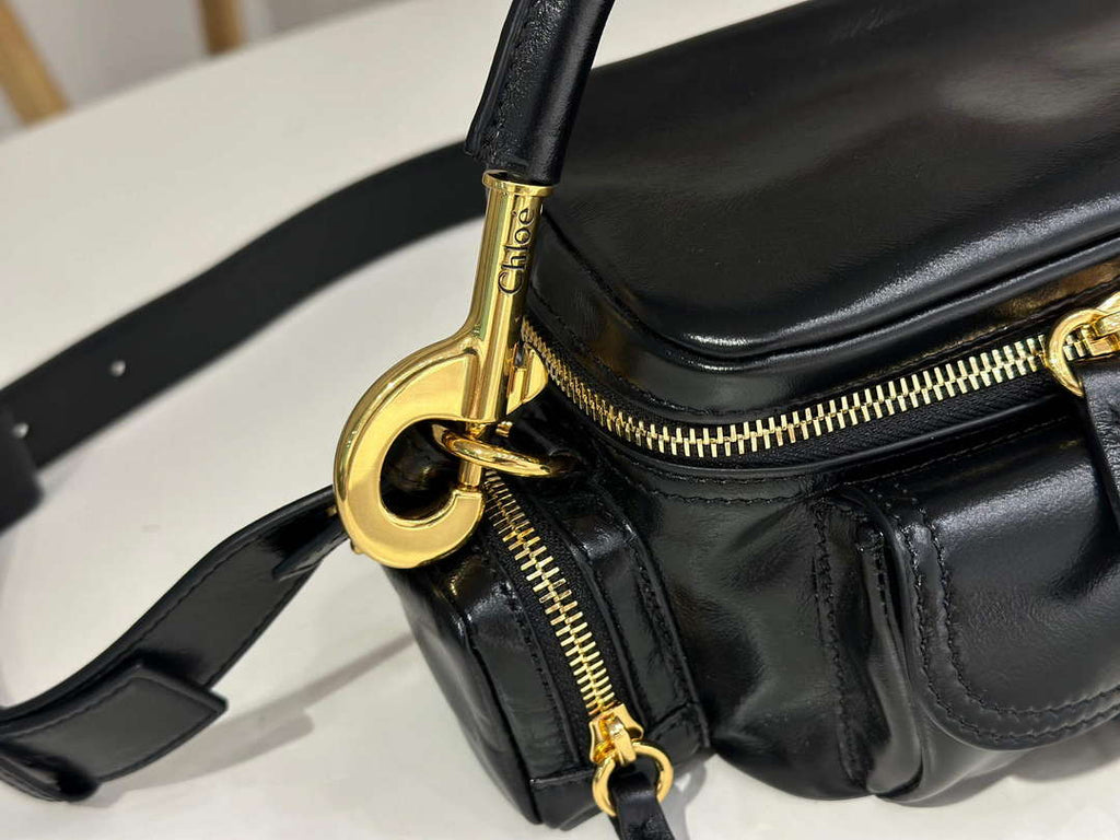 Chlo¨¦ CHC24AS534N83001 Small Camera Bag In Shiny Leather Black