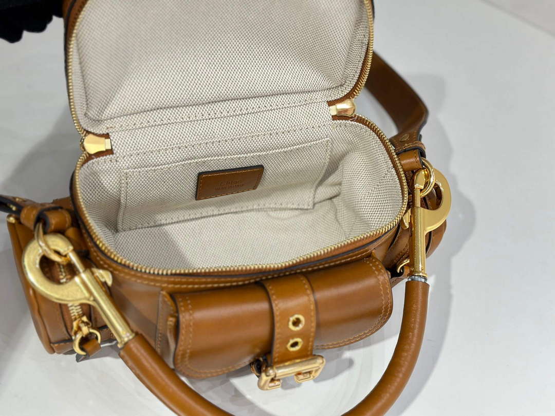 Chlo¨¦ CHC24AS534N8326M Small Camera Bag In Shiny Leather Clay Brown
