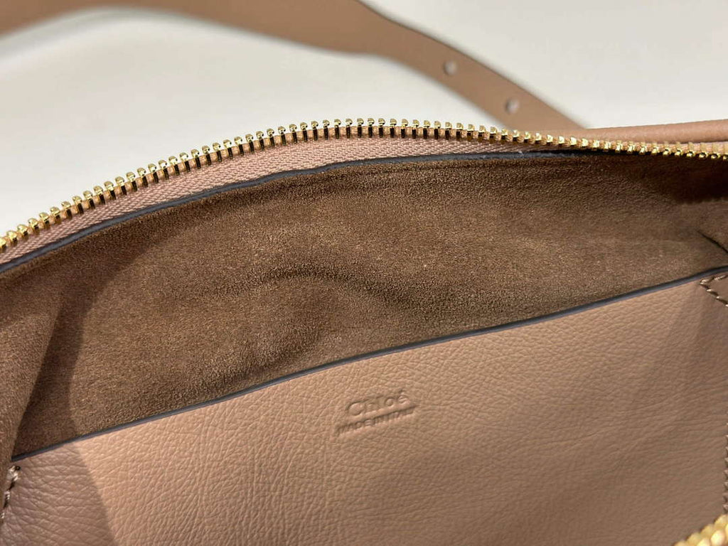 Chlo¨¦ CHC24AS611N72527 Small Bracelet Hobo bag in grained leather Woodrose