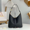 Chlo¨¦ CHC24AS629I31001 Small Marcie Hobo Bag in grained leather Black - Default Title - View 1