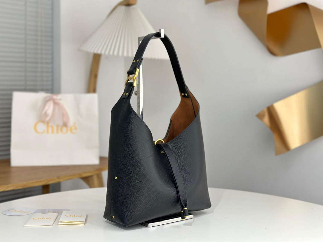 Chlo¨¦ CHC24AS629I31001 Small Marcie Hobo Bag in grained leather Black