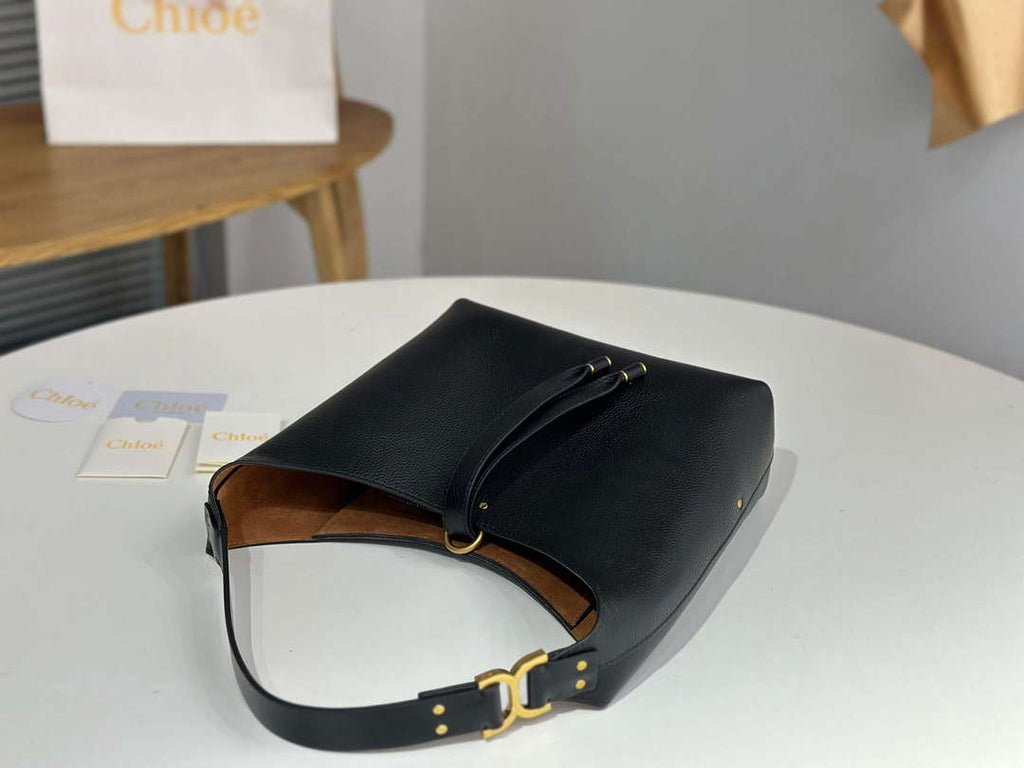Chlo¨¦ CHC24AS629I31001 Small Marcie Hobo Bag in grained leather Black