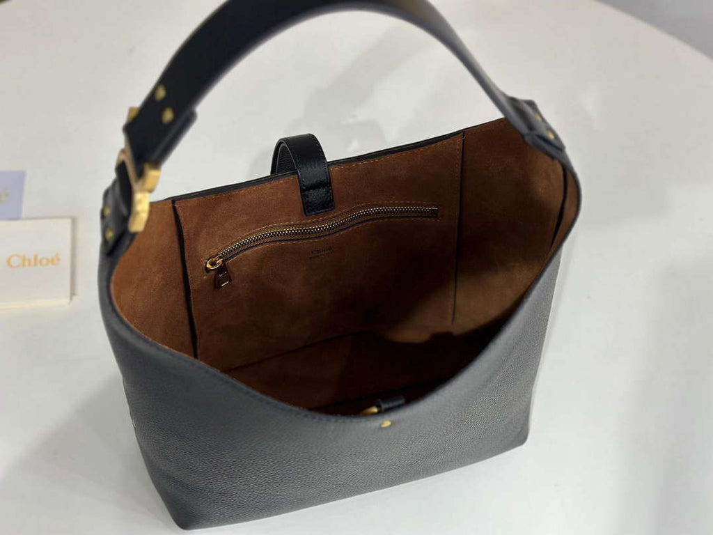 Chlo¨¦ CHC24AS629I31001 Small Marcie Hobo Bag in grained leather Black