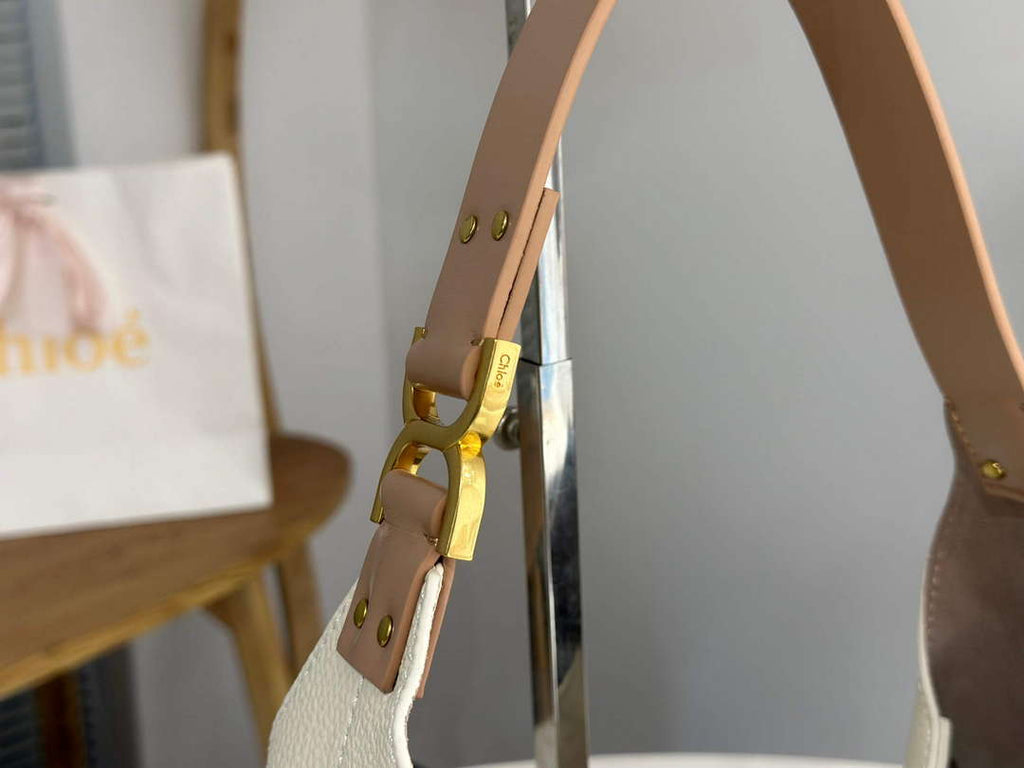 Chlo¨¦ CHC24AS629I31110 Small Marcie Hobo Bag in grained leather Misty Ivory