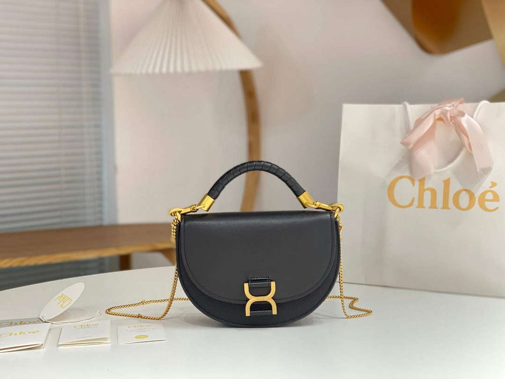 Chlo¨¦ CHC24SS604M52001 Marcie Chain Flap Bag in Leather Black
