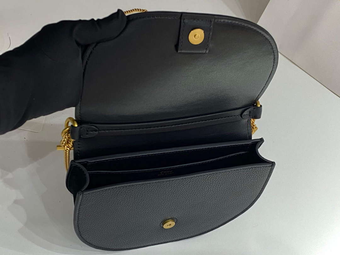 Chlo¨¦ CHC24SS604M52001 Marcie Chain Flap Bag in Leather Black