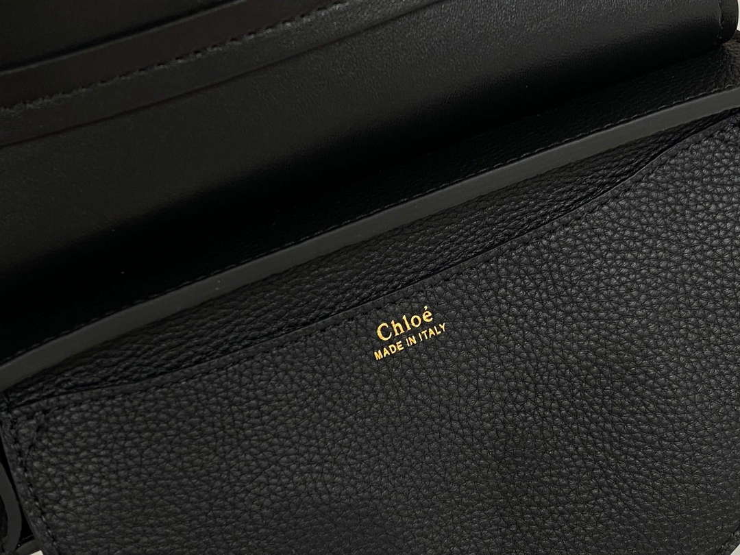 Chlo¨¦ CHC24SS604M52001 Marcie Chain Flap Bag in Leather Black