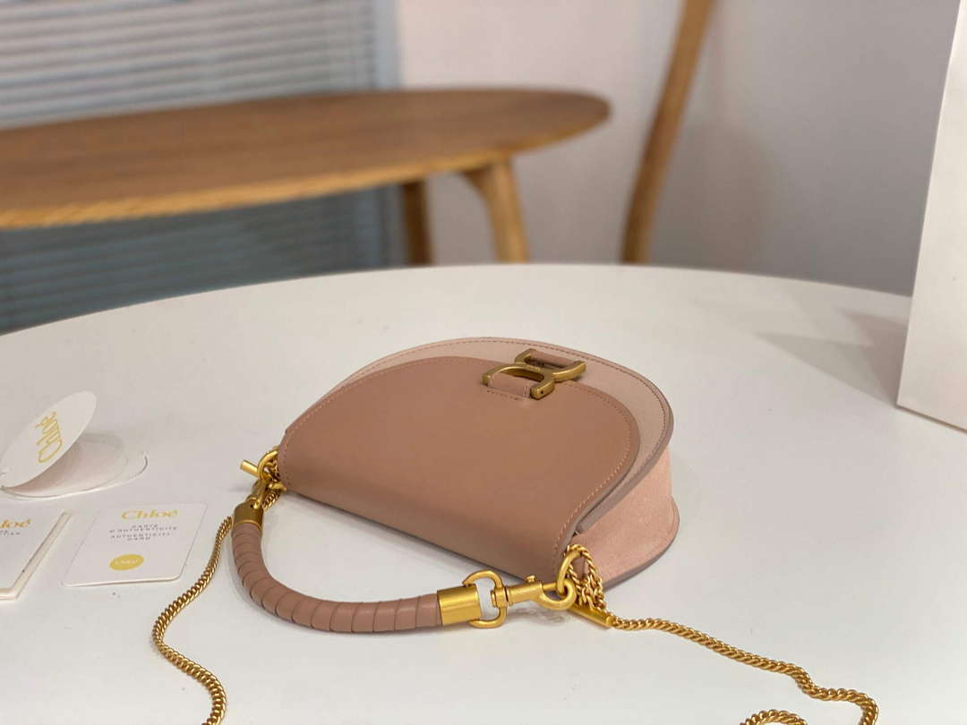 Chlo¨¦ CHC24SS604M52527 Marcie Chain Flap Bag in Leather Woodrose