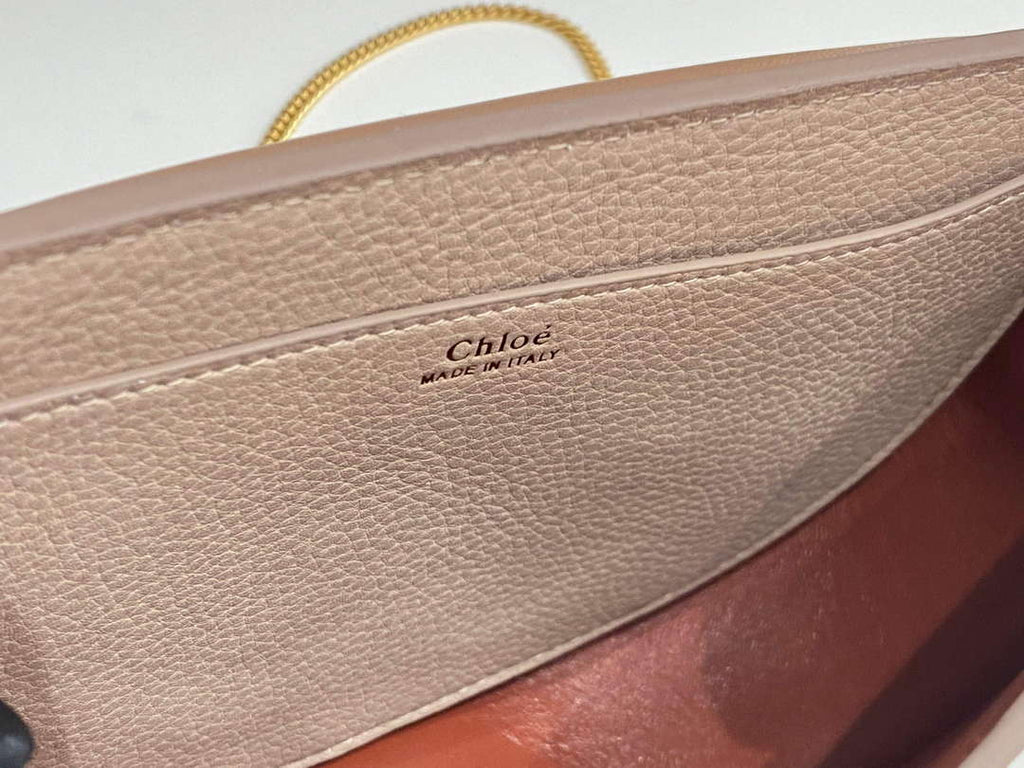 Chlo¨¦ CHC24SS604M52527 Marcie Chain Flap Bag in Leather Woodrose