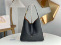 Chlo¨¦ CHC24SS630I31001 Marcie Hobo Bag in grained leather Black