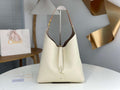 Chlo¨¦ CHC24SS630I3123W Marcie Hobo Bag in grained leather Misty Ivory