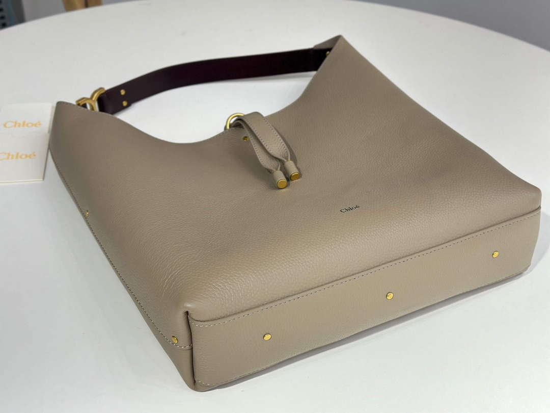 Chlo¨¦ CHC24SS630I3123W Marcie Hobo Bag in grained leather Motty Grey