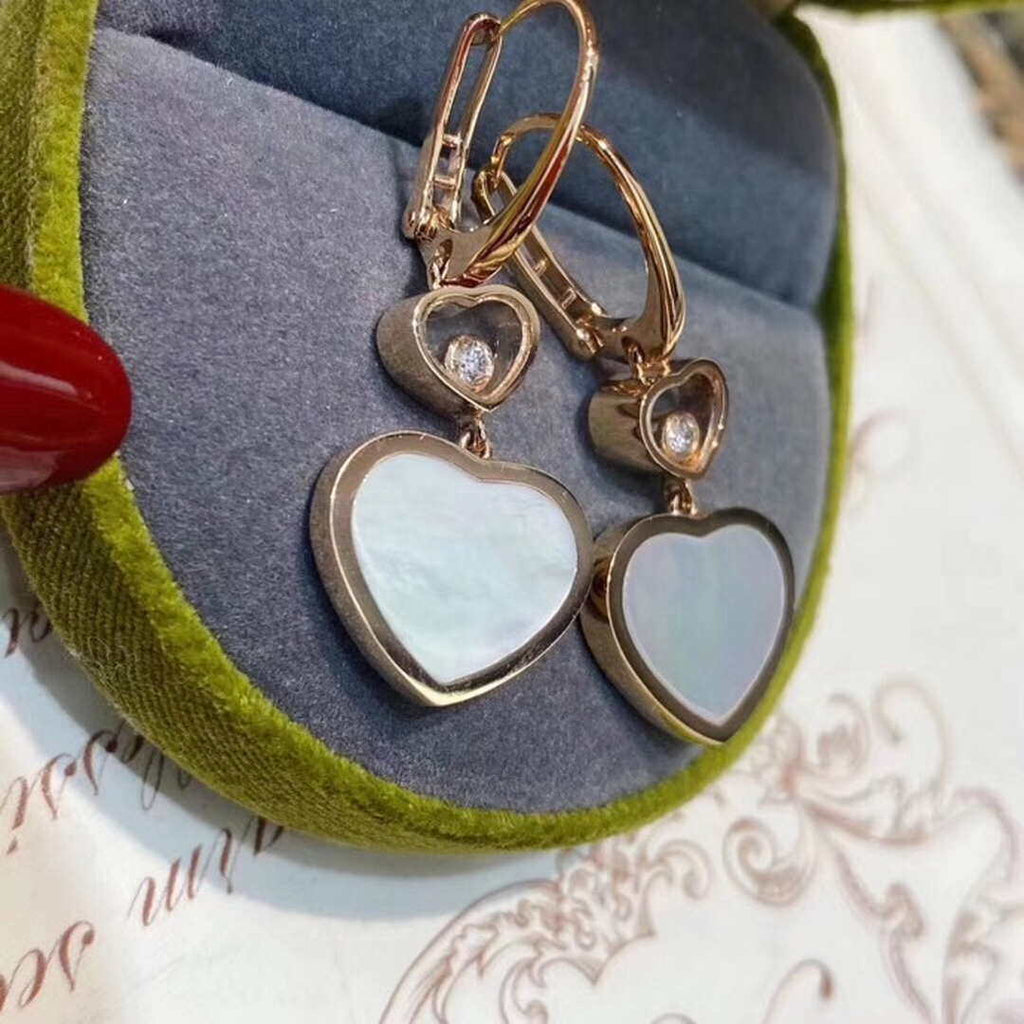 Chopard 2563CH083469 Rose Gold Earrings With Mother Of Pearl And Diamonds Heart C80019