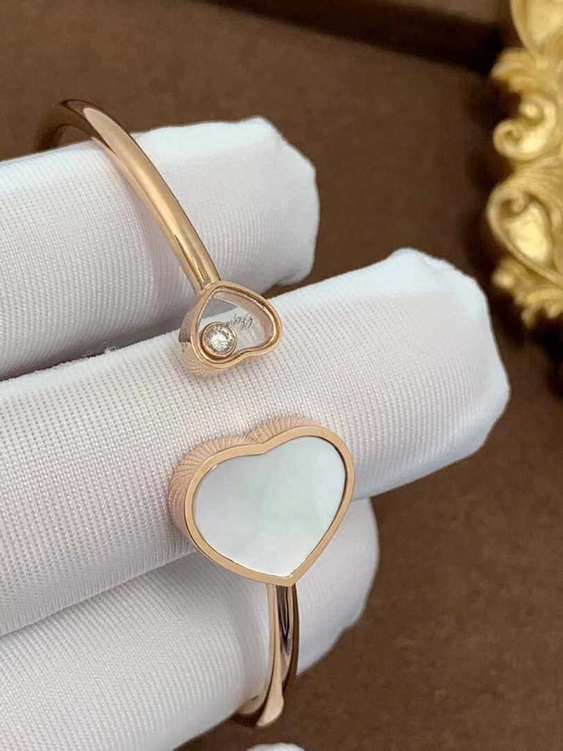 Chopard HAPPY HEARTS Barcelet 857482-5300 Rose Gold mother of pearl - Default Title - View 1