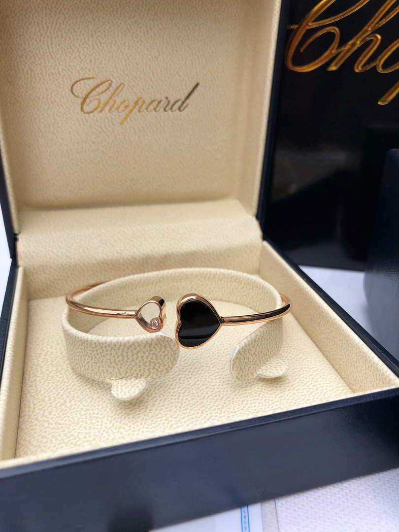 Chopard HAPPY HEARTS Barcelet857482-5200 Rose Gold ONYX