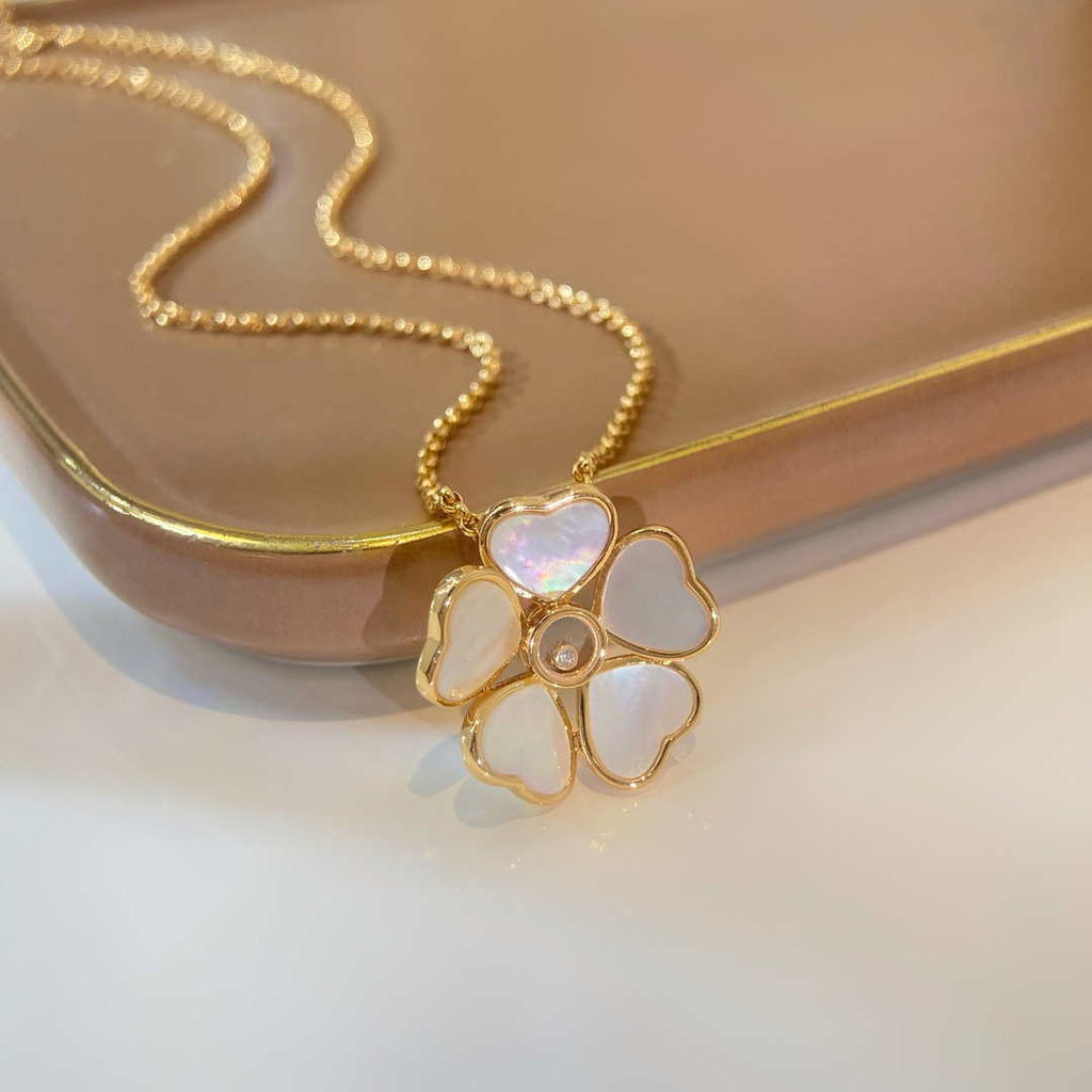 Chopard Happy Hearts Flowers 79A085-5301 Pendant ethical rose gold diamond