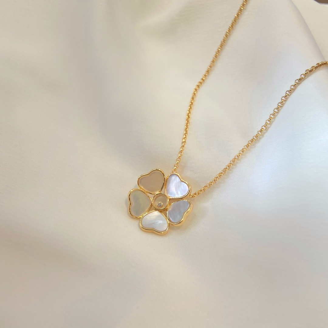 Chopard Happy Hearts Flowers 79A085-5301 Pendant ethical rose gold diamond
