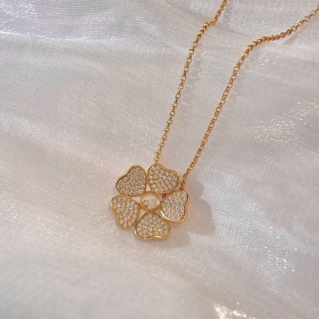 Chopard Happy Hearts Flowers 79A085-5301 Pendant ethical Rose Gold diamond