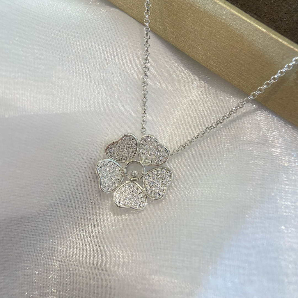 Chopard Happy Hearts Flowers 79A085-5301 Pendant ethical diamond Silver