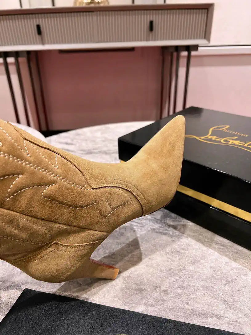 Christian Louboutin Short High boots with 3D embroidery on the upper CL 85MM 798001