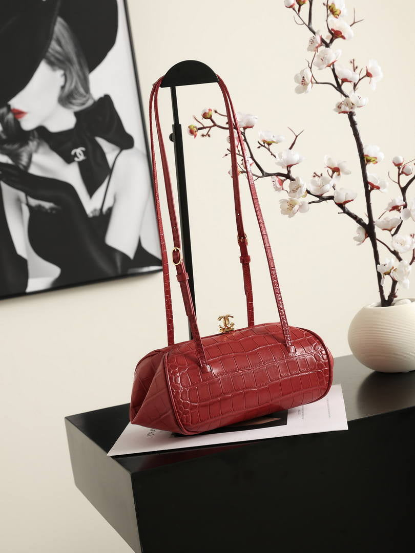 Chanel Clutch with Leather Strap   Crocodile Embossed Calfskin & Gold-Tone Metal AP5360 Wine Red