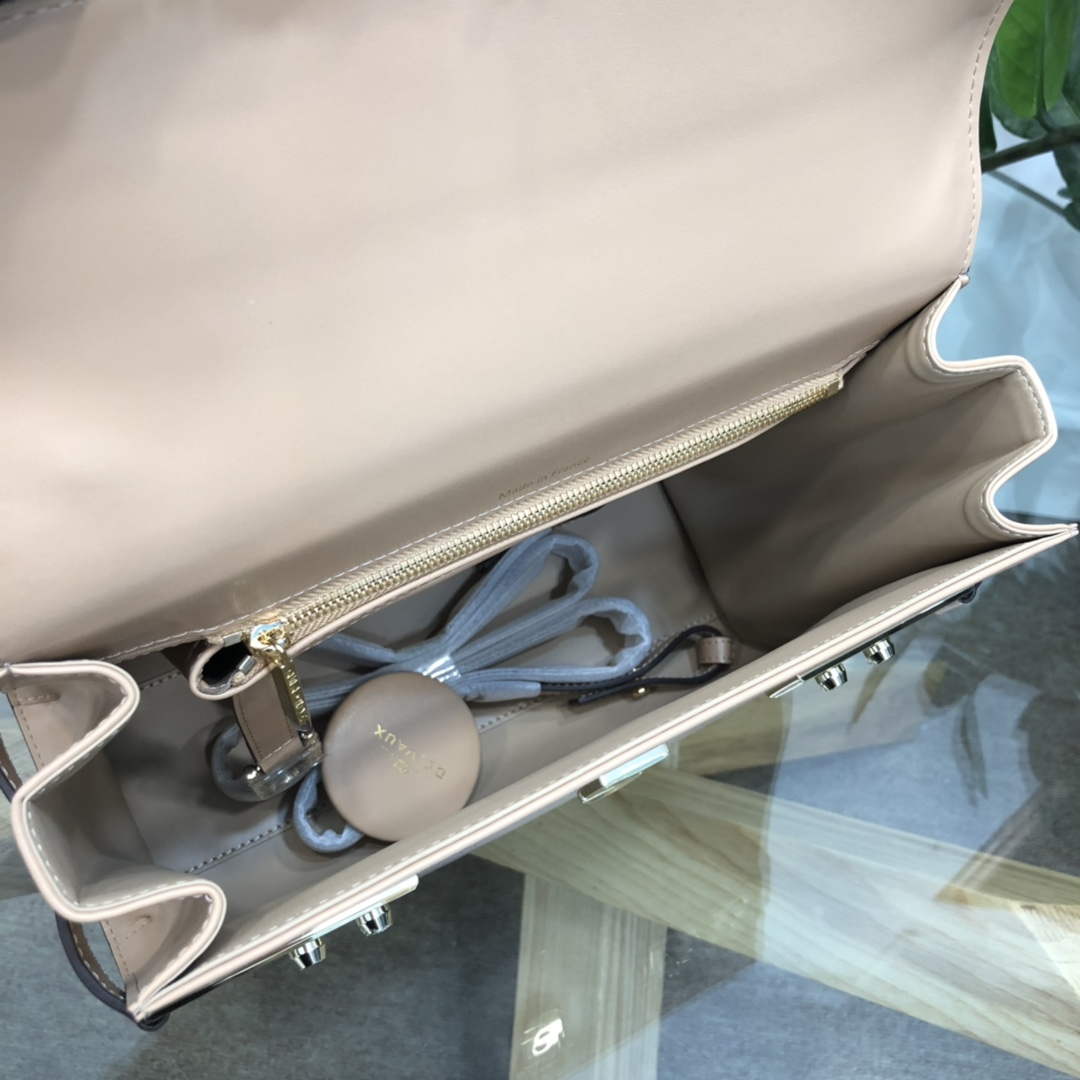 Delvaux AA0611 Temp¨ºte MM Bag milk tea