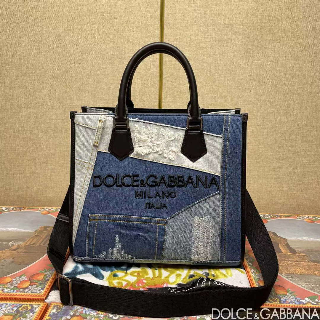 DG 2012AO9988B015 Dolce & Gabbana Edge logo patch denim shopping bag - Default Title - View 1
