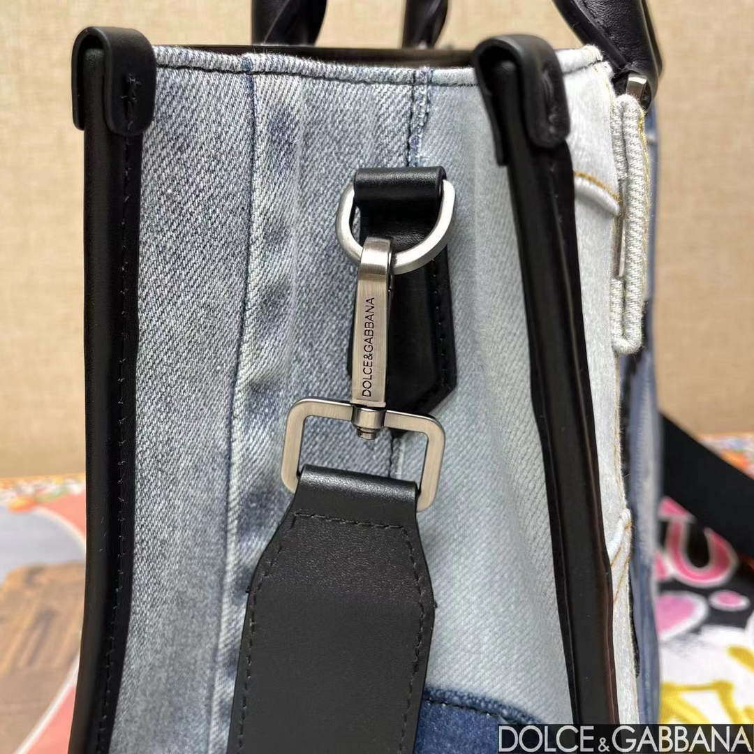 DG 2012AO9988B015 Dolce & Gabbana Edge logo patch denim shopping bag