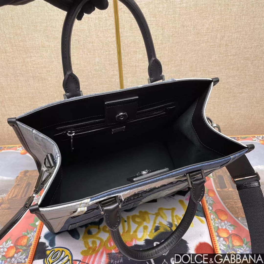 DG 2012AO9988B015 Dolce & Gabbana Edge logo patch denim shopping bag
