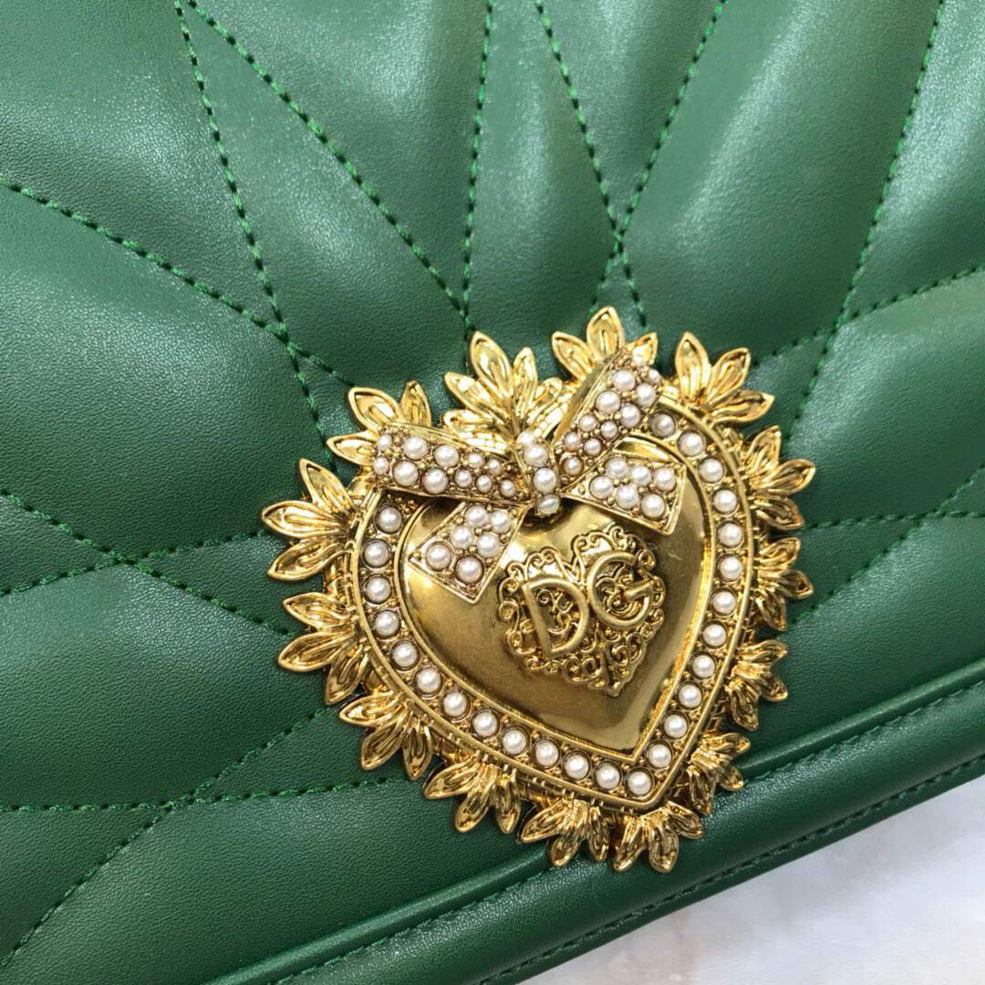 DG BB6652 Dolce Gabbana Medium Devotion crossbody bag in quilted nappa leather Green
