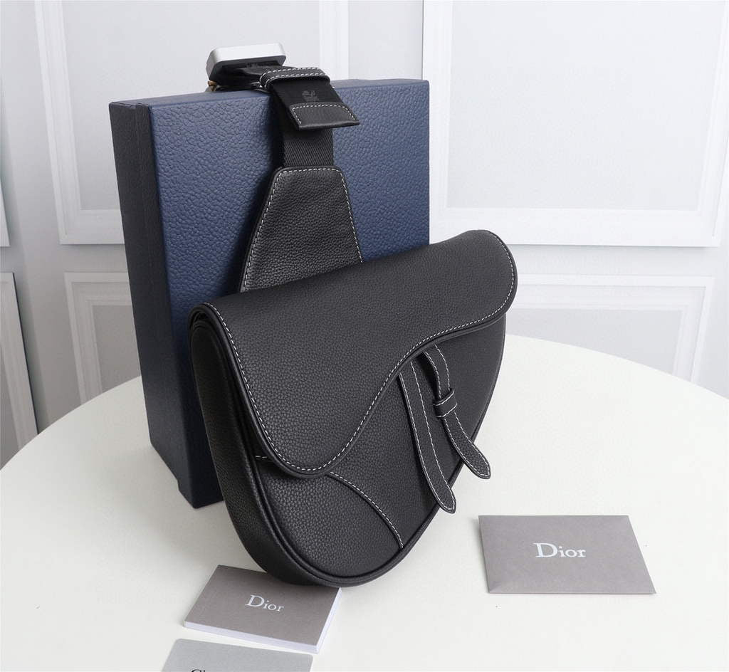Dior 1ADPO093 Saddle Men Bag Grained Calfskin Black