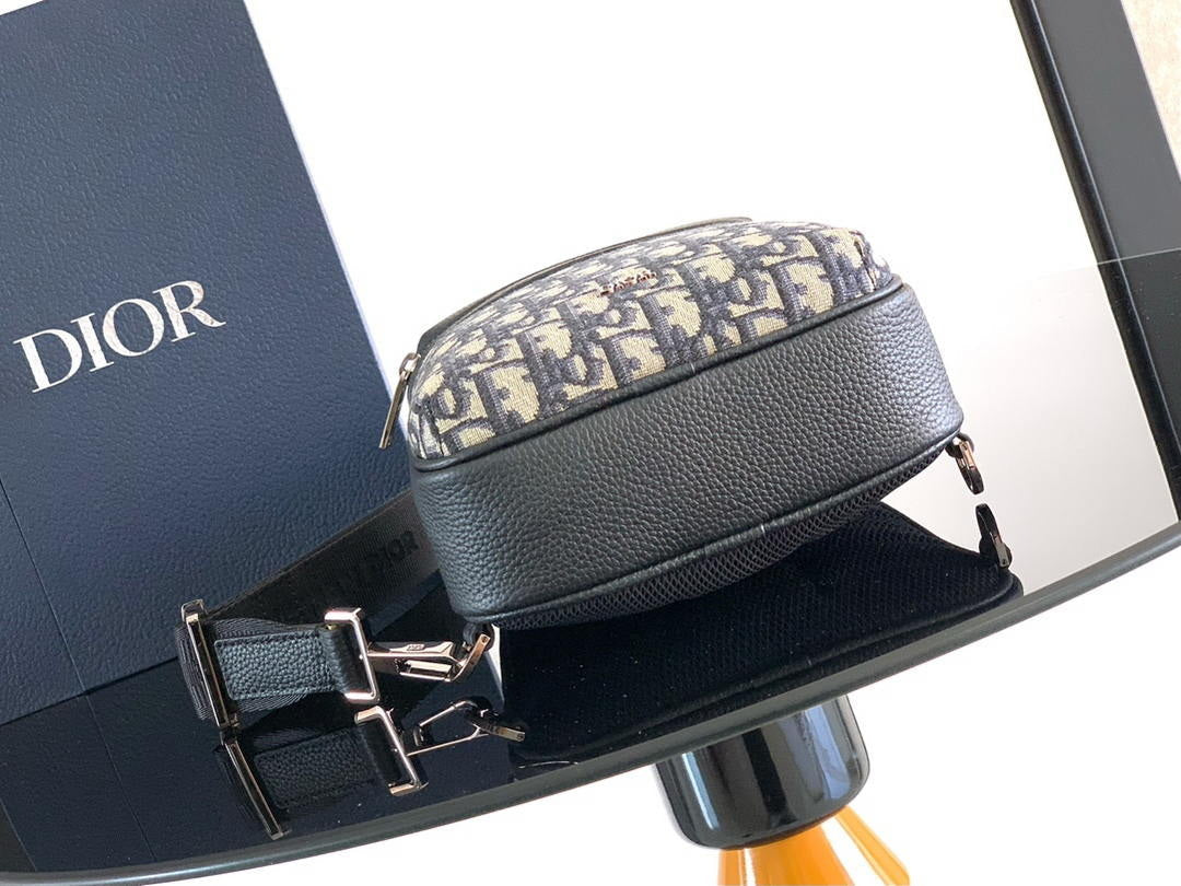 Dior 1ESBO065 Rider 2.0 Sling Bag Beige and Black Dior Oblique Jacquard with Black Grained Calfskin