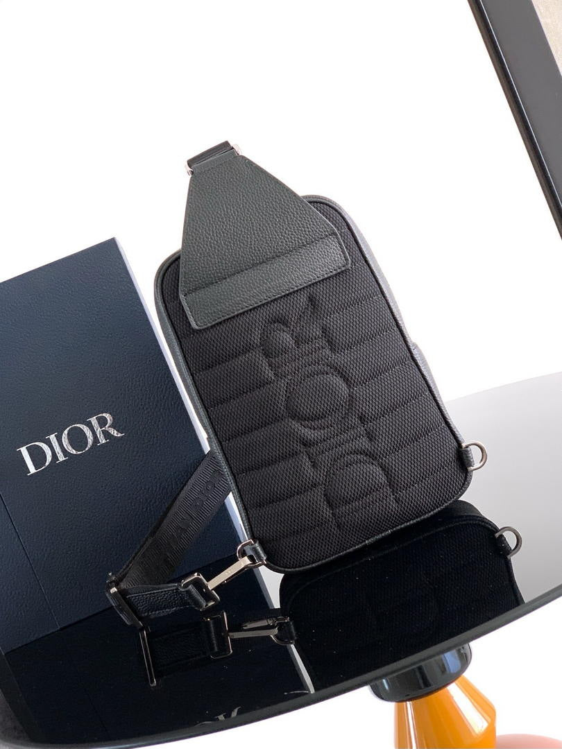 Dior 1ESBO065 Rider 2.0 Sling Bag Beige and Black Dior Oblique Jacquard with Black Grained Calfskin