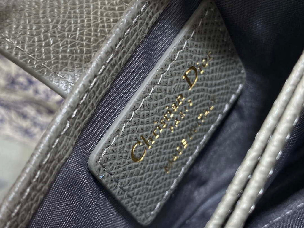 Dior 30 MONTAIGNE 5-Gate Card Holder Organ Card Holder S2058 Grained Calfskin D0017