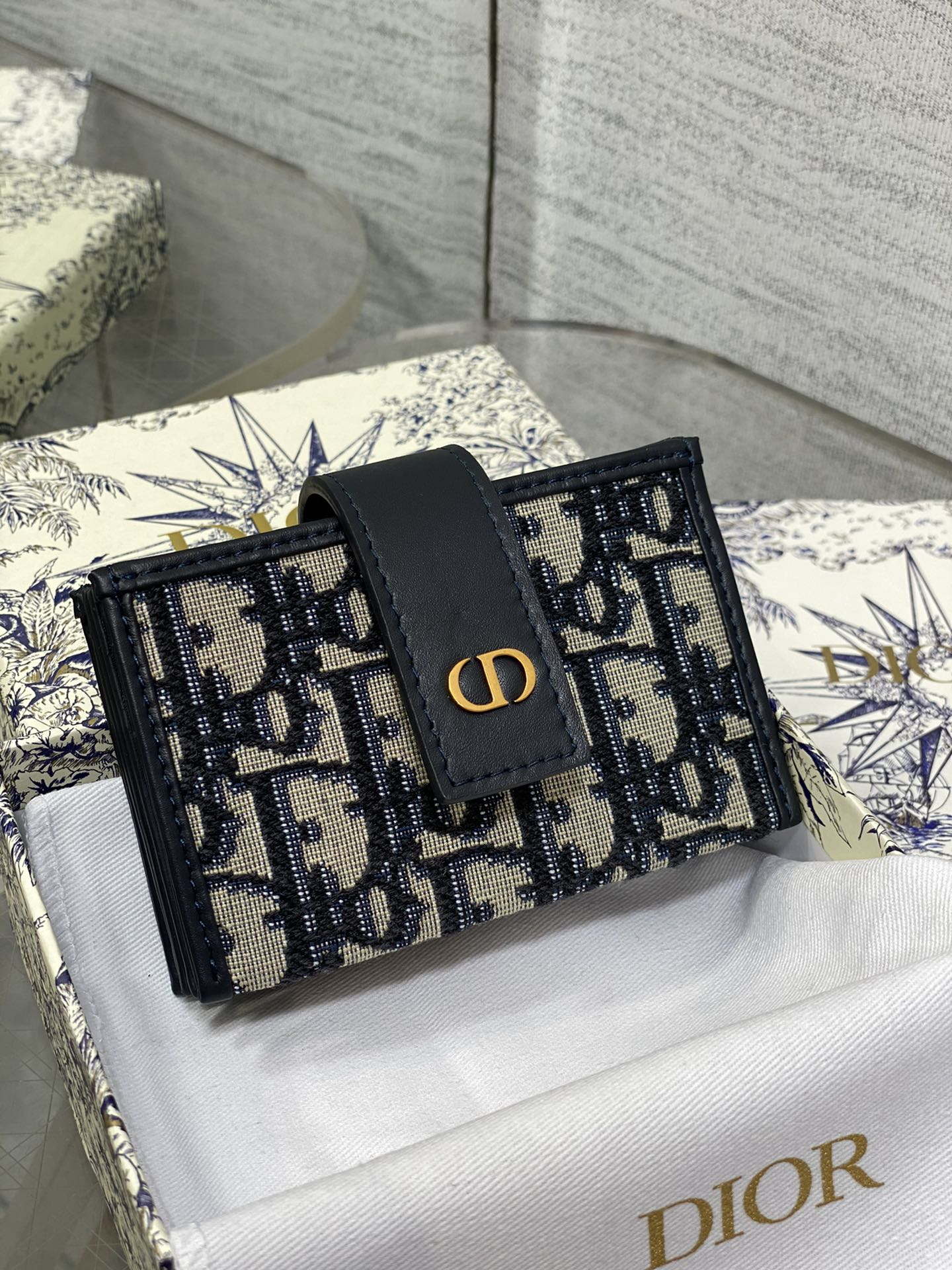 Dior 30 MONTAIGNE 5-Gate Card Holder Organ Card Holder S2058 Oblique Jacquard D0019 - Default Title - View 1